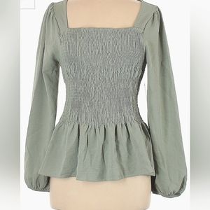 Women's Long Sleeve Top Size Medium
